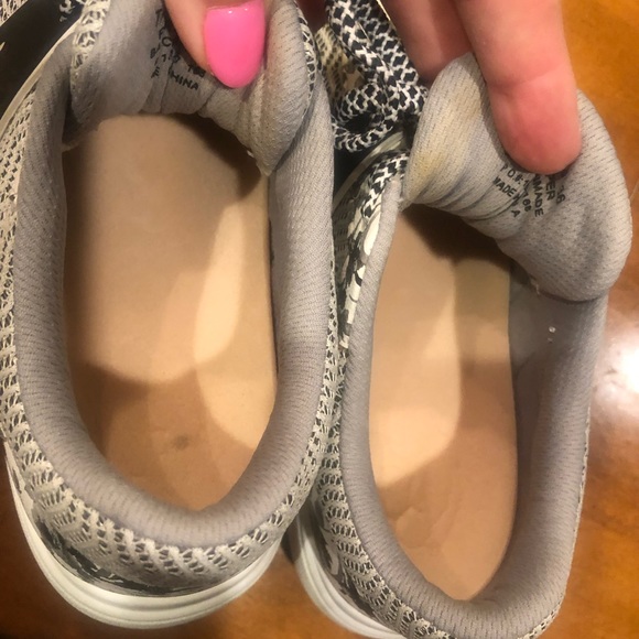 Like new Algeria Traq Qarma shoes (watercolor) - Picture 4 of 6